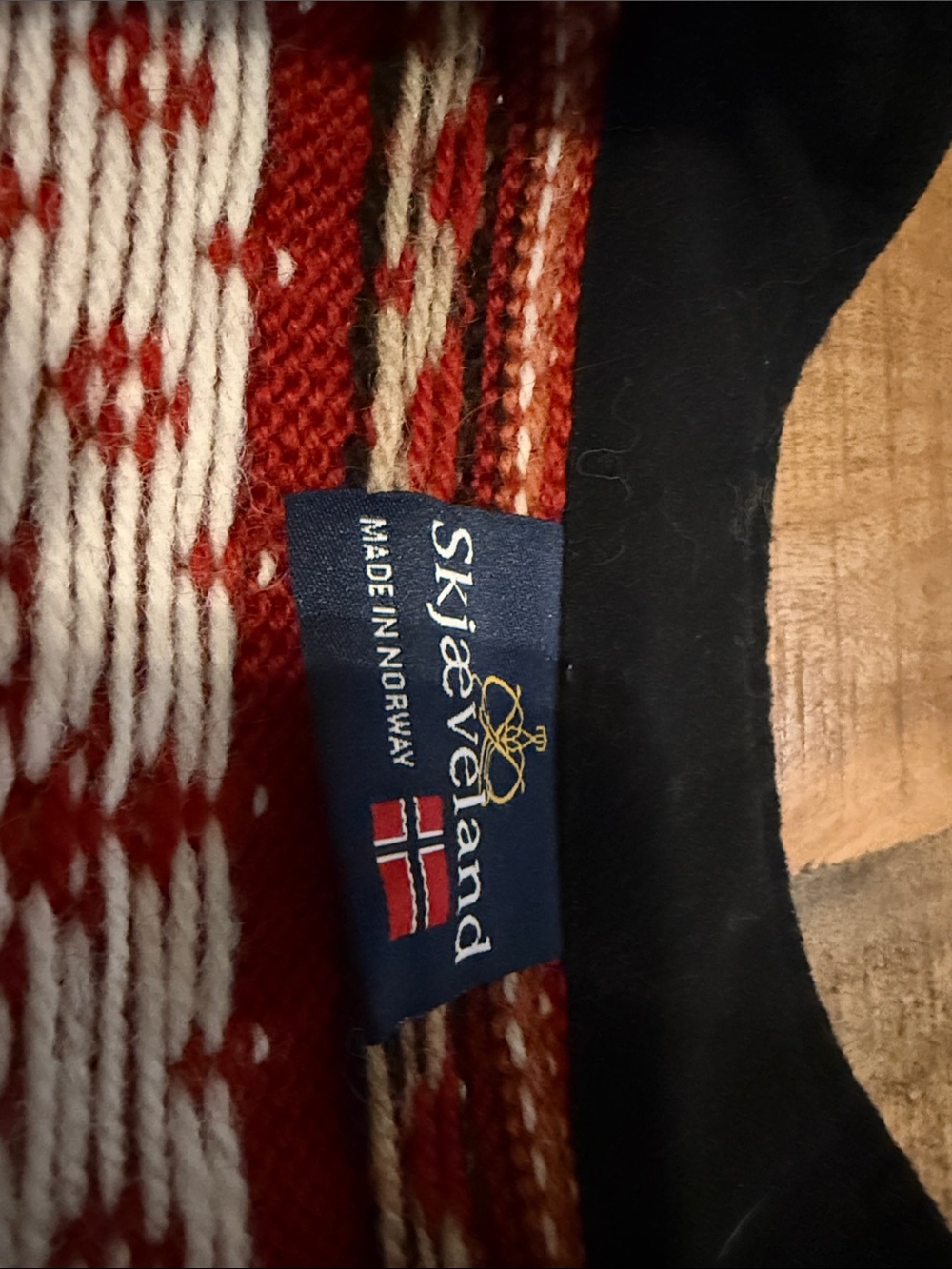 Men's Red Nordic-Pattern Zip Sweater - Picture 7 of 9